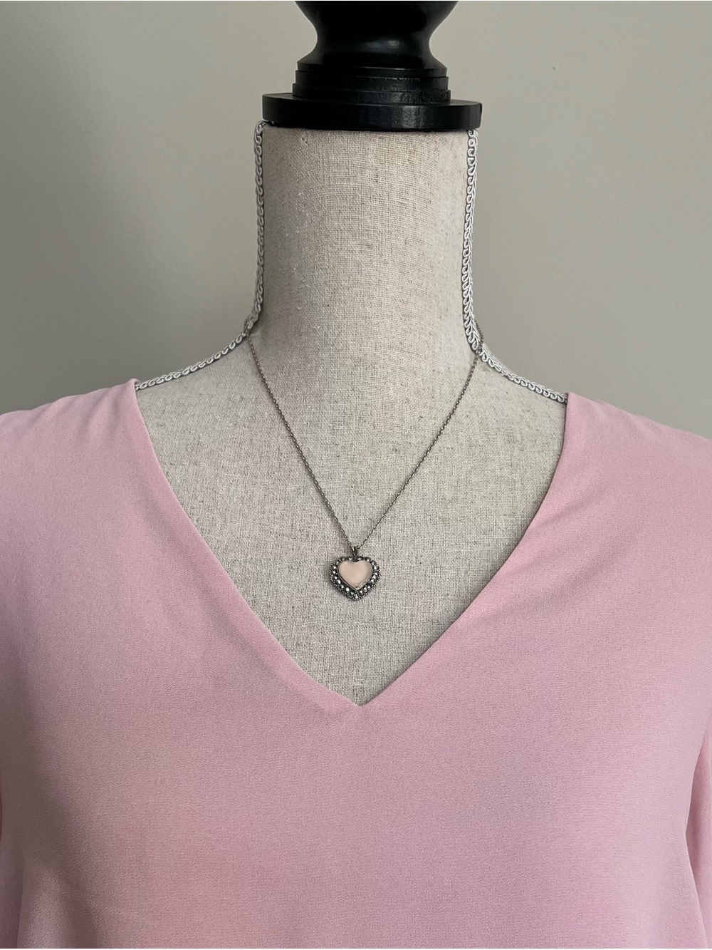 She + Sky Light Pink V-Neck Flowing Blouse - Picture 5 of 7
